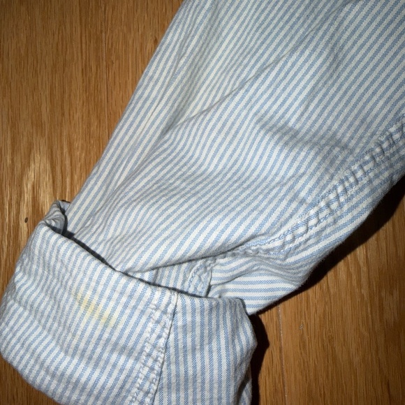 bundle of 2 men’s button ups - Picture 5 of 5